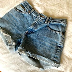 Calvin Klein Vintage Jean Shorts - size 4